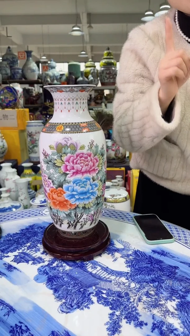 【闪购商品】瓷片一对国色天香牡丹花花瓶摆件