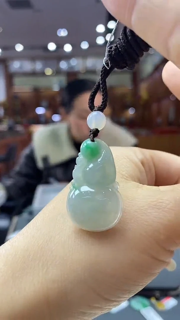 颈饰未镶嵌翡翠葫芦