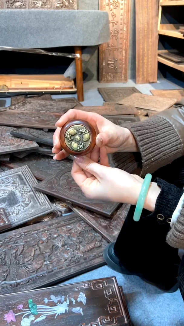 【闪购商品】木紫檀雕刻一物一拍以直播间为准