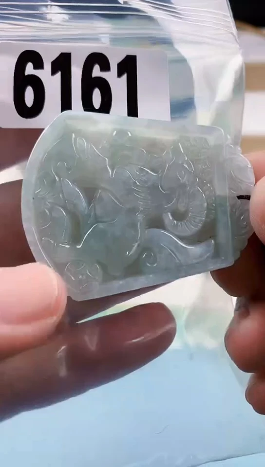 【闪购商品】翡翠挂件未镶嵌天然翡翠吊坠挂件