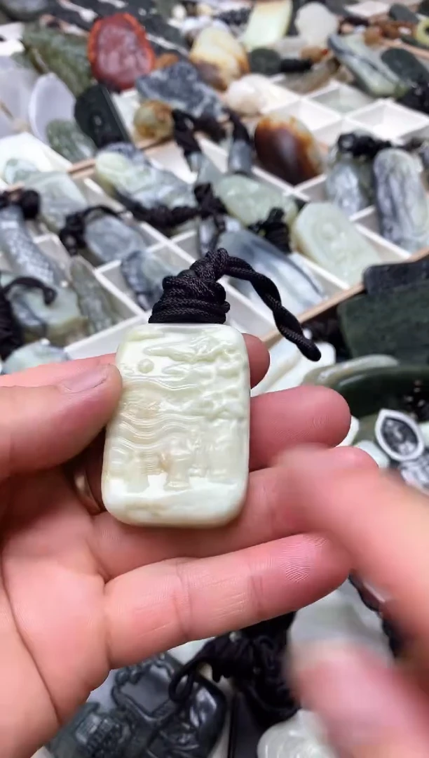 吊坠(不含链)未镶嵌和田玉1