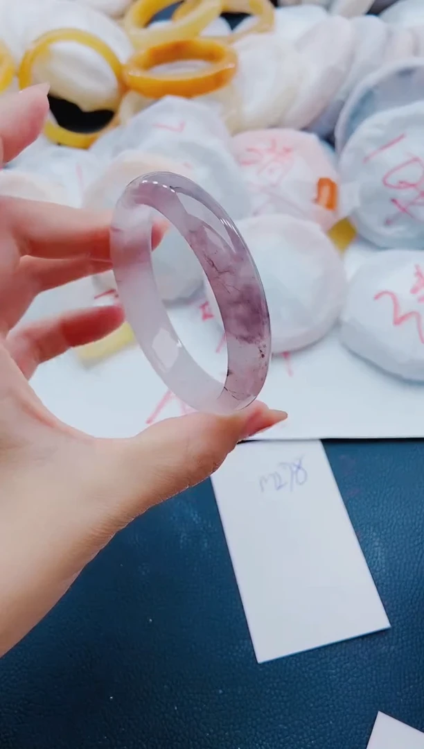 石英质玉手镯未镶嵌M278-56-57