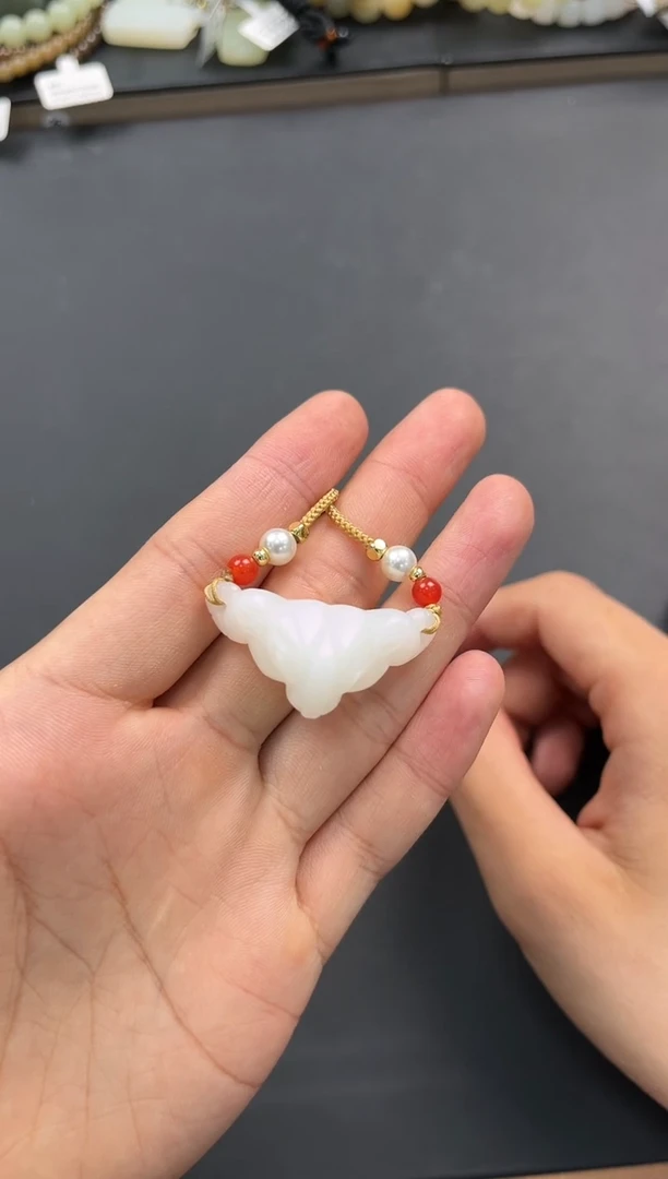 未镶嵌手串和田玉我**哥且末天泰白玉羊头吊坠微色差