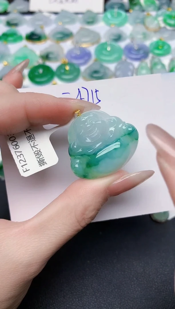 颈饰18K金镶嵌翡翠天然缅甸A货翡翠百元以上9元证书费自理