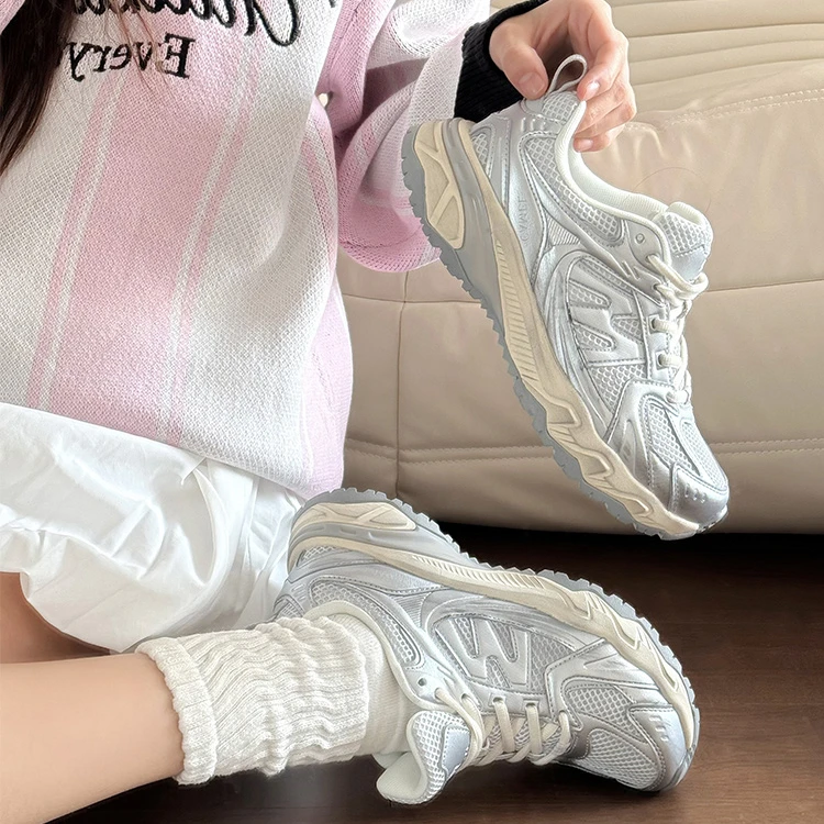 骆驼户外登山鞋盘龙2.0脏脏鞋老爹男女运动网面鞋王俊凯同款徒步