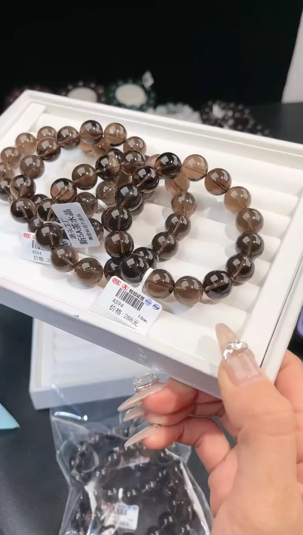 【闪购商品】水晶手链未镶嵌多样性发一茶晶14mm