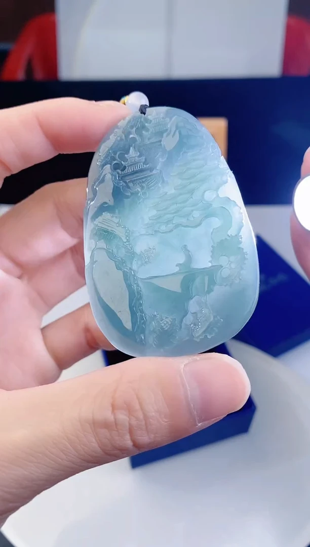 颈饰未镶嵌翡翠