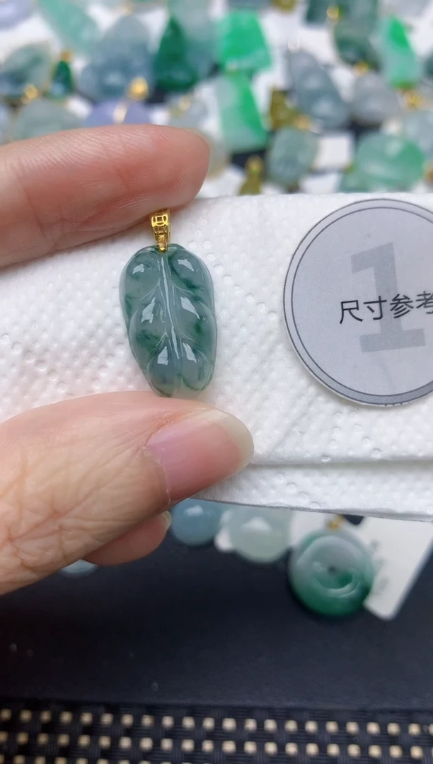 颈饰未镶嵌翡翠天然缅甸A货翡翠