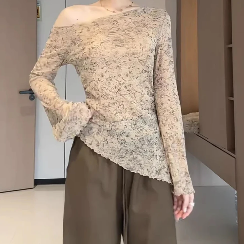 【翩翩起舞】晕染木耳边斜肩上衣女2025夏季薄款纯欲长袖上衣C5807