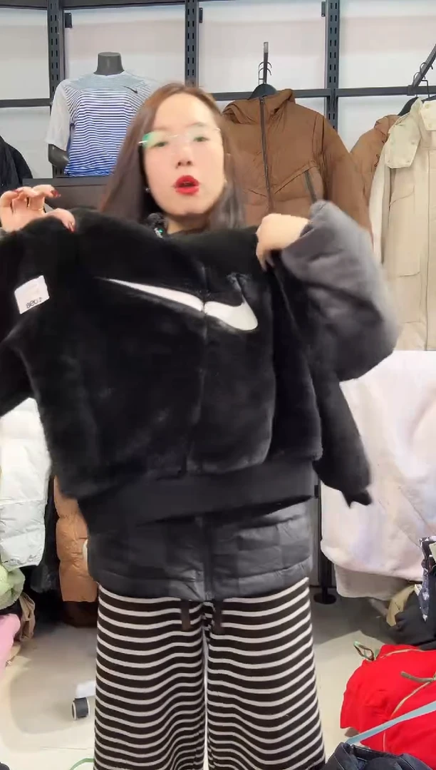 2448 闪购编码  运动卫衣裤以直播间过款为准 尺码  ·XS