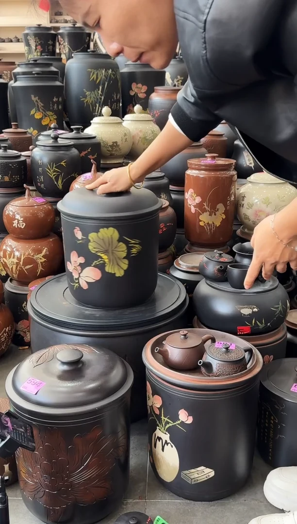 罐瑕疵茶叶罐  彩填 七饼  995