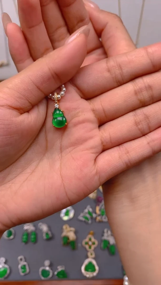 吊坠(不含链)银S925镶嵌翡翠葫芦