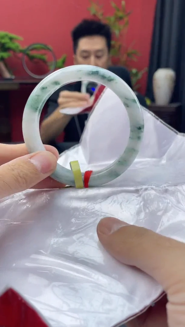 未镶嵌手镯翡翠10