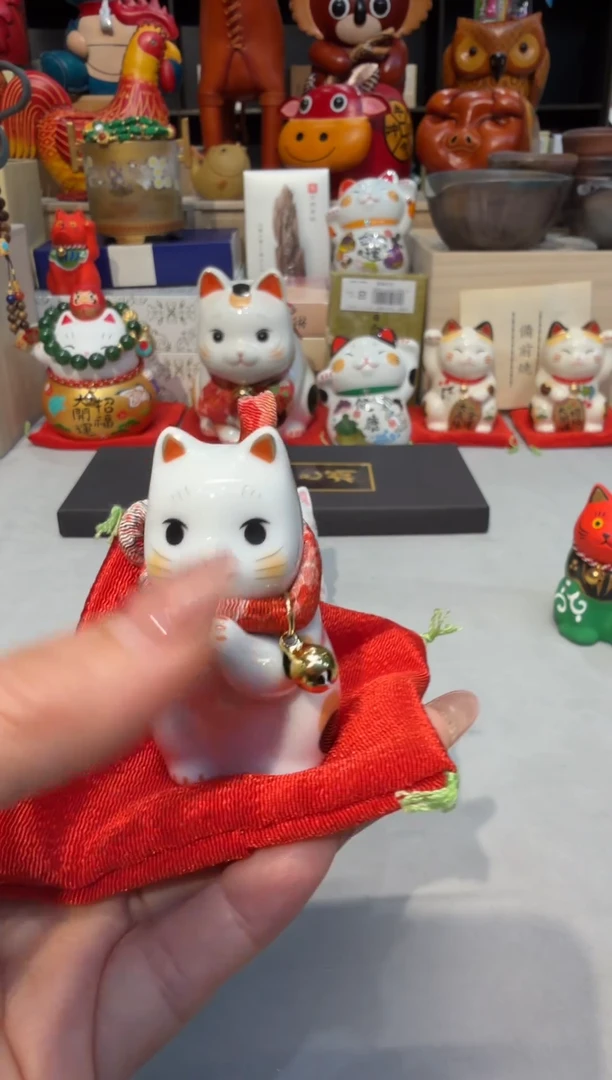 D4785         猫猫