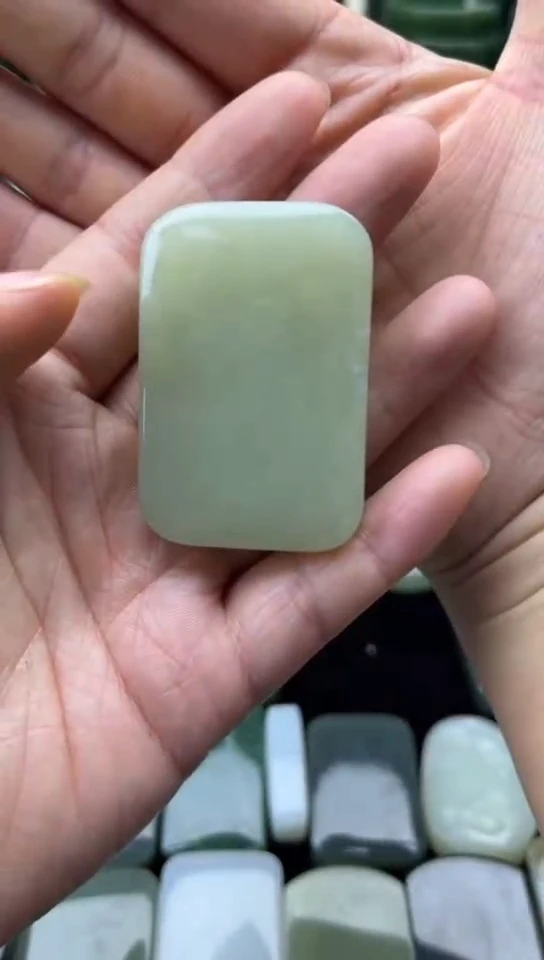 未镶嵌和田玉珠宝半成品牌子