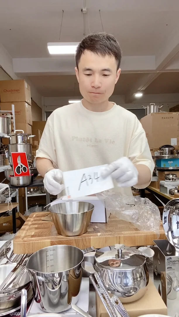 A34 微瑕小怪兽锥形碗