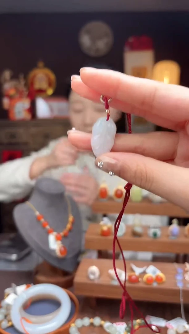 【闪购商品】和田玉BC28叶子未镶嵌-