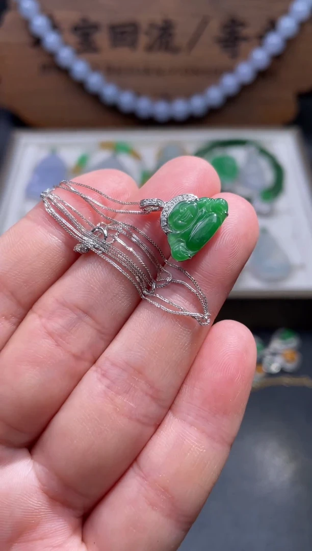 【闪购商品】翡翠颈饰18K金镶嵌26...........