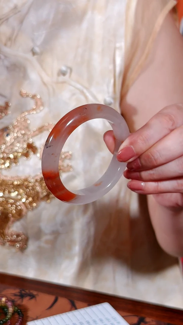 未镶嵌非洲翠石英质玉-****旺54圈口