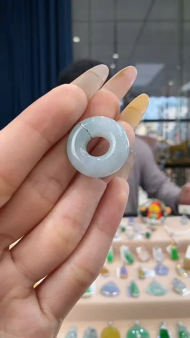 翡翠未镶嵌吊坠(不含链)甜甜圈