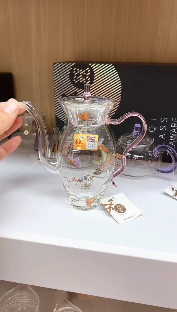 禾器蝶恋花华容壶浅粉色