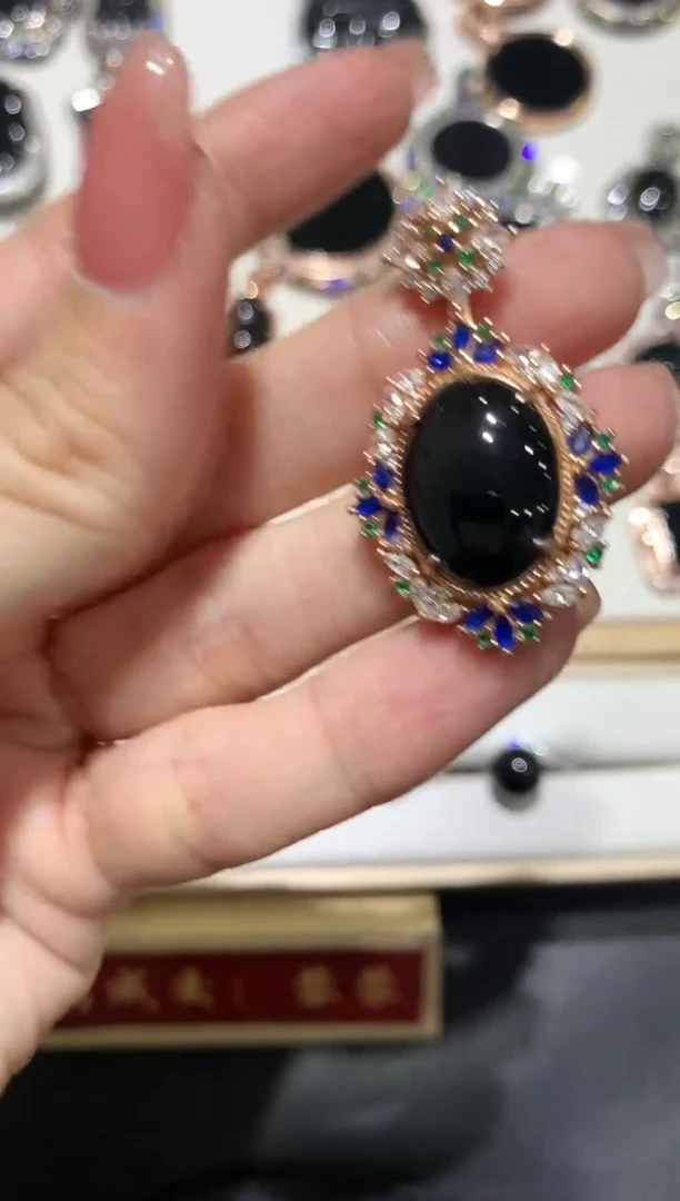 【闪购商品】翡翠吊坠(不含链)银S925镶嵌26多人多样性随机发货1件