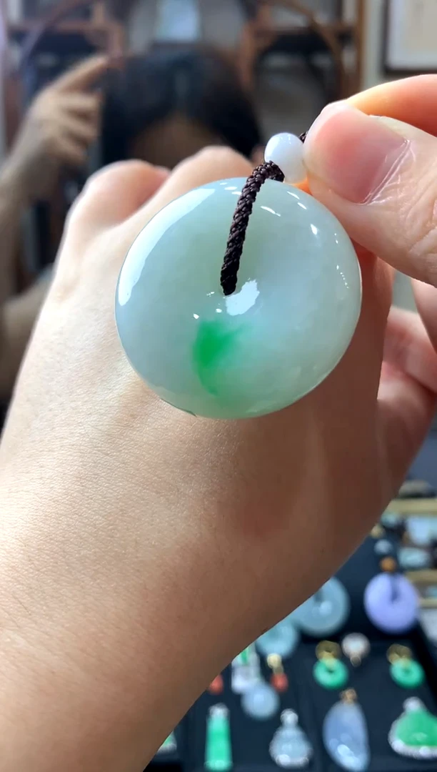 翡翠未镶嵌吊坠(不含链)挂件
