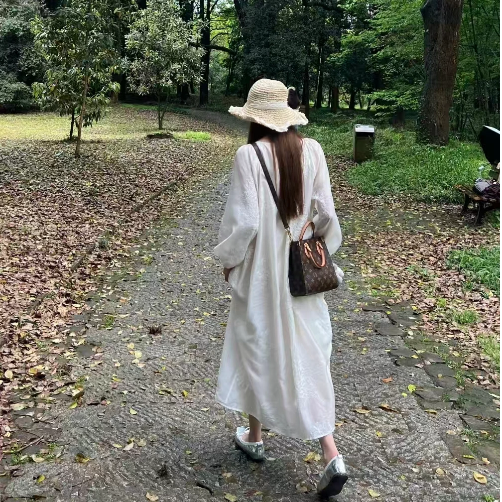 95新 LouisVuitton/路易威登 茉上/老花中号琴谱 斜挎包
