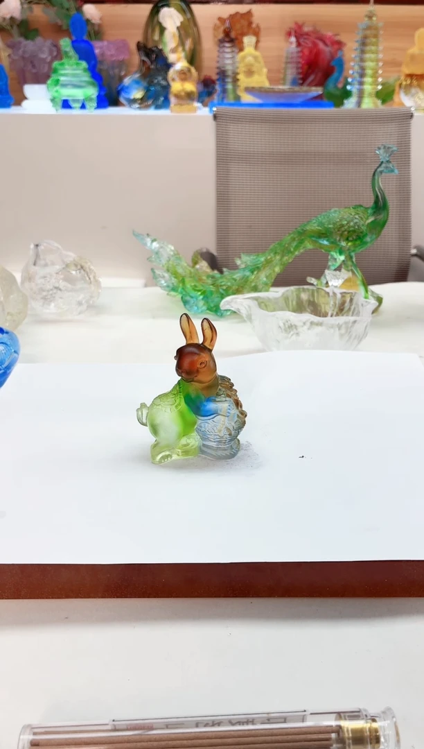 手工艺品琉璃彩色小兔子摆件
