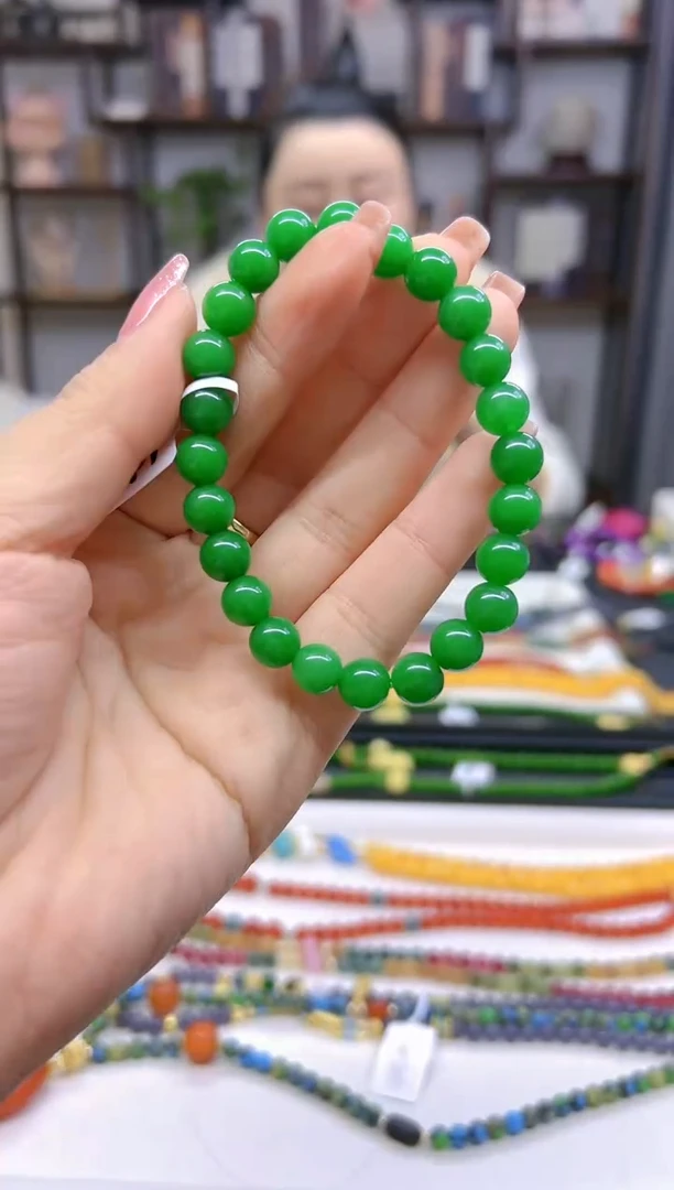 【闪购商品】翡翠手串未镶嵌素圈S547