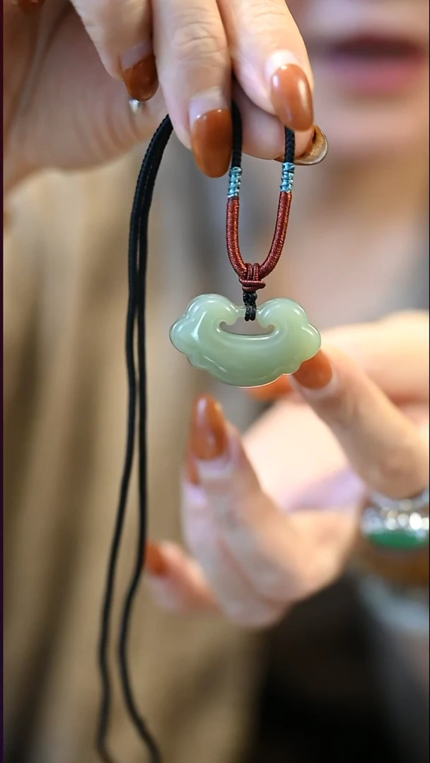 颈饰未镶嵌和田玉全量