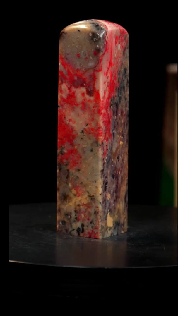 鸡血石刘关张鸡血石