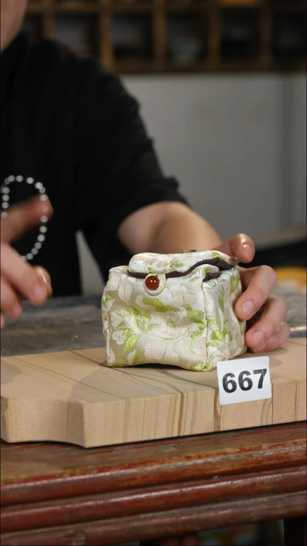 瓷片标题标题标题标题