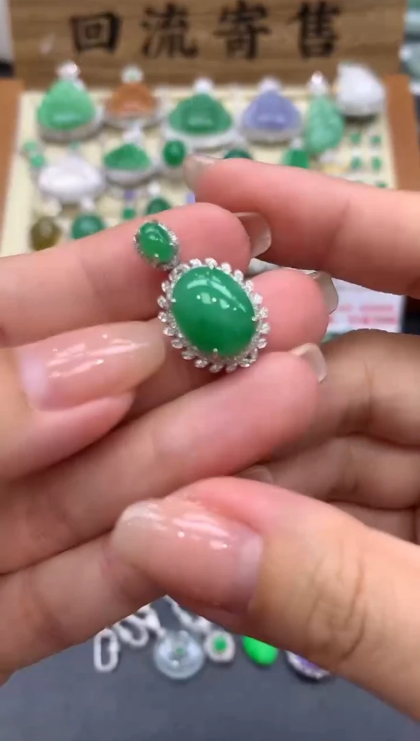 【闪购商品】翡翠颈饰18K金镶嵌56-中国好珍宝