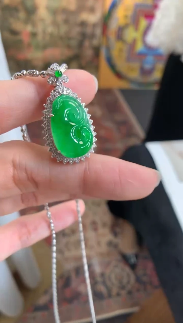 翡翠18K金镶嵌吊坠(不含链)如意