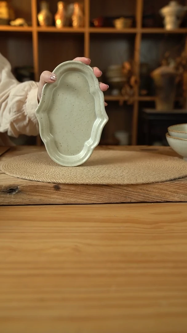 奶奶系列的如意碟子1个