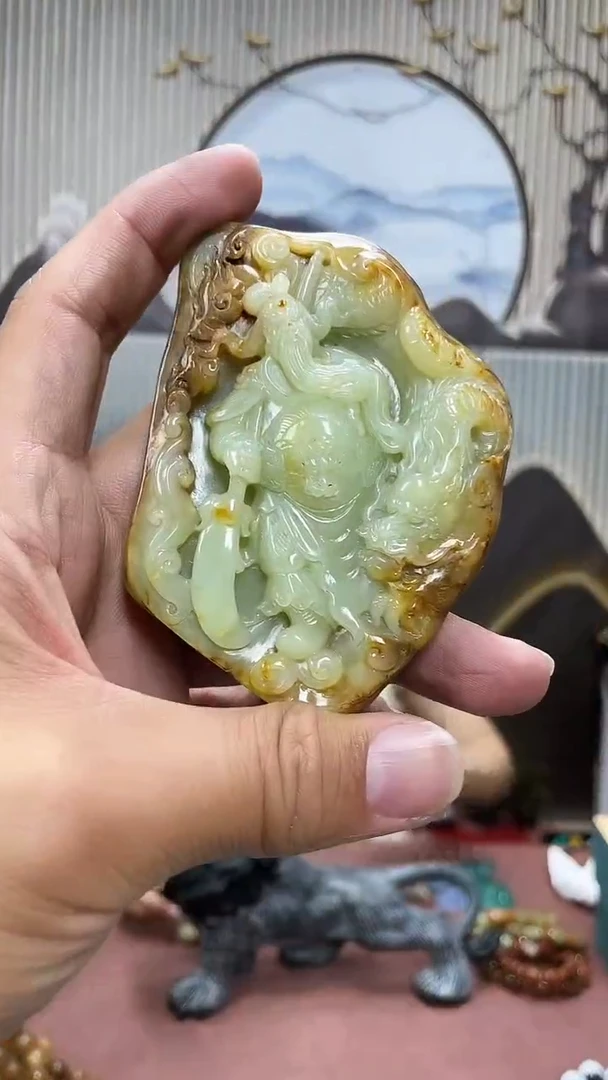 透闪石质玉未镶嵌挂件关公