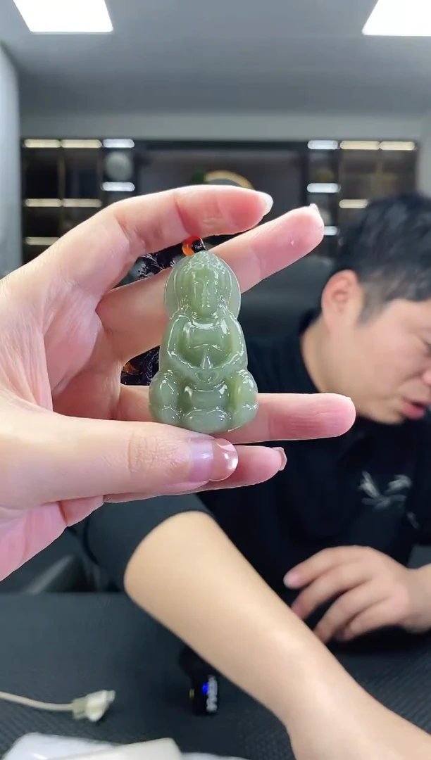 颈饰未镶嵌和田玉正装度母观音吊坠