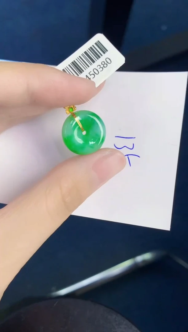 翡翠18K金镶嵌颈饰天然翡翠緬甸A貨