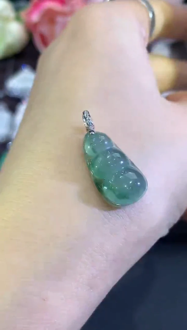吊坠(不含链)18K金镶嵌翡翠B31