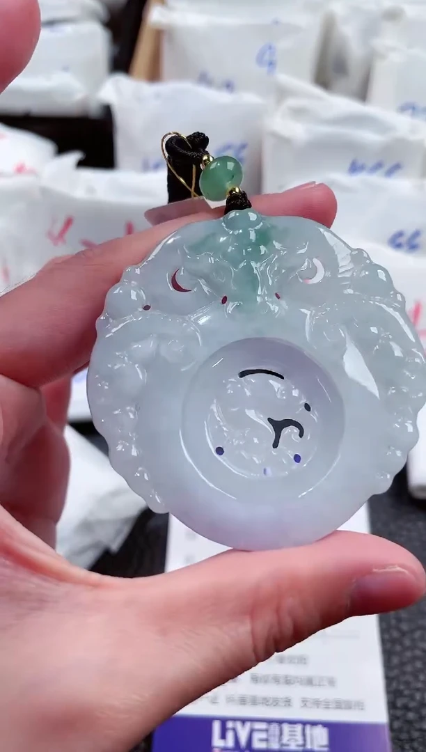 【闪购商品】翡翠颈饰未镶嵌00006510