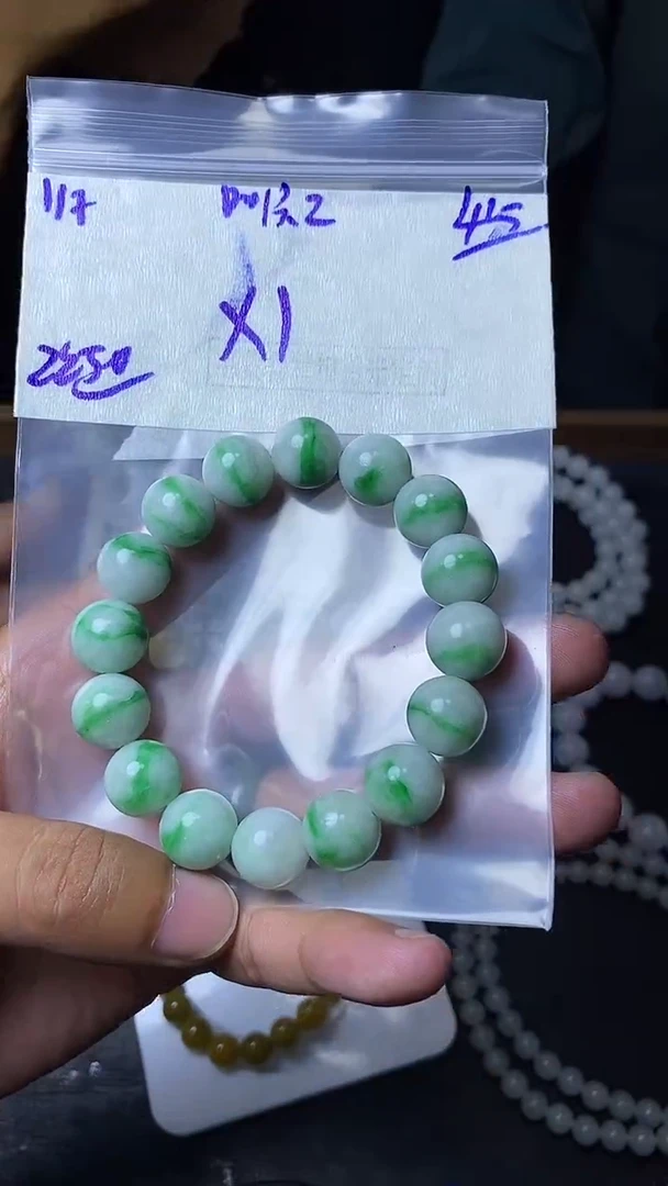 定制翡翠未镶嵌X*翠毛货抛光拍一发一