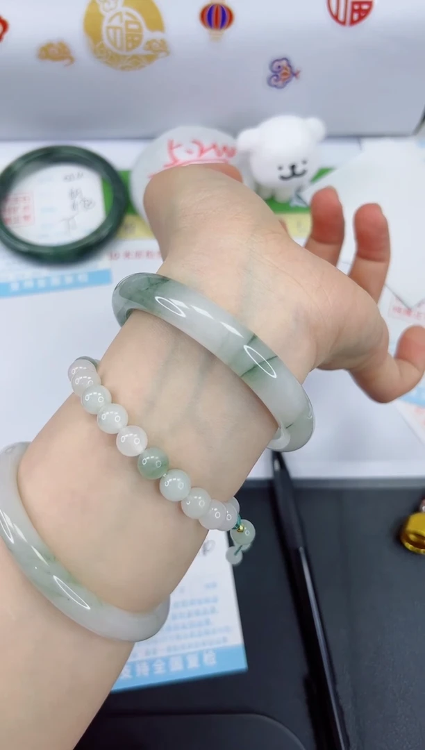 【闪购商品】石英质玉手镯未镶嵌355-62.6