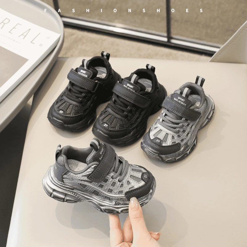 儿童宝宝软底超轻新款男童春秋运动鞋防滑轻便透气网面女童老爹鞋