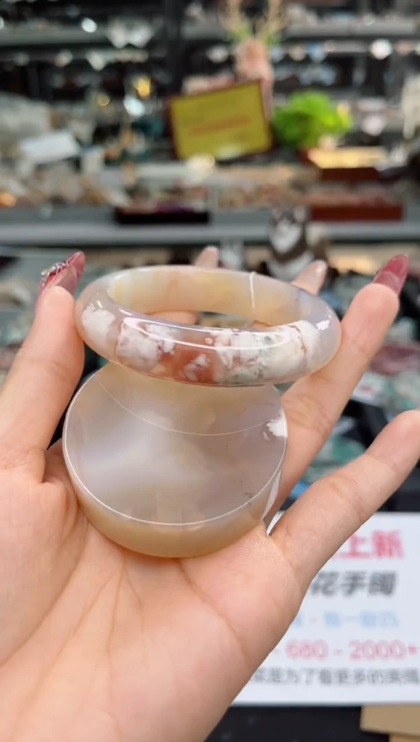 【闪购商品】石英质玉手镯未镶嵌54圈口（赠品镯心）1505264