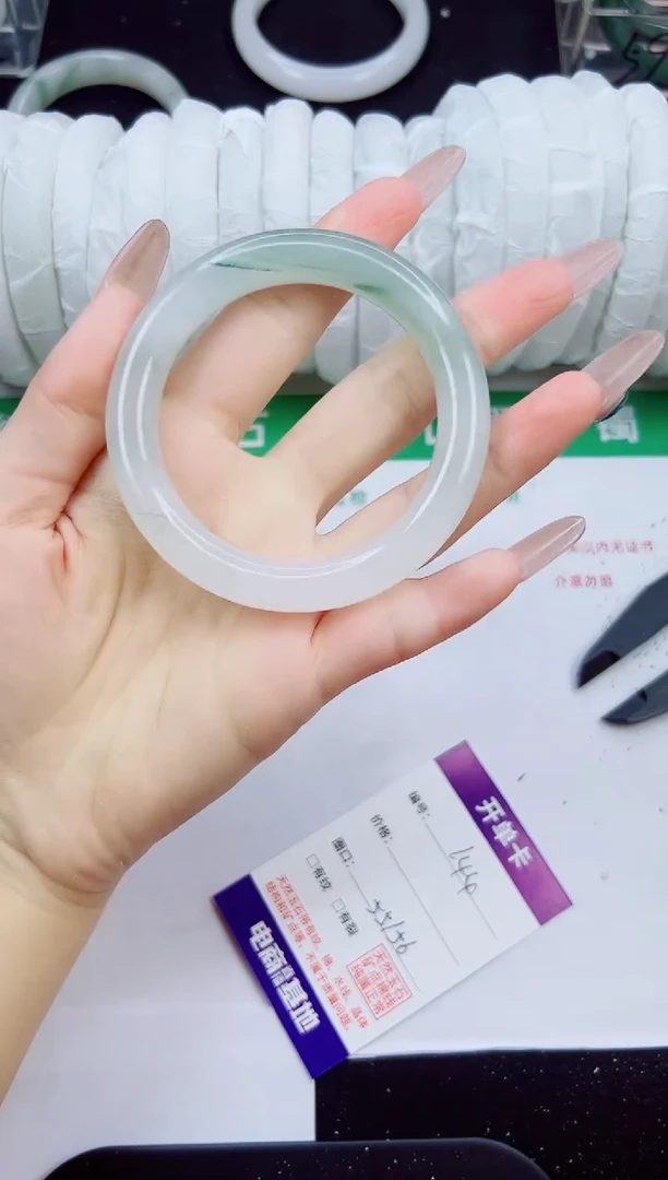 未镶嵌手镯石英质玉144-55/56