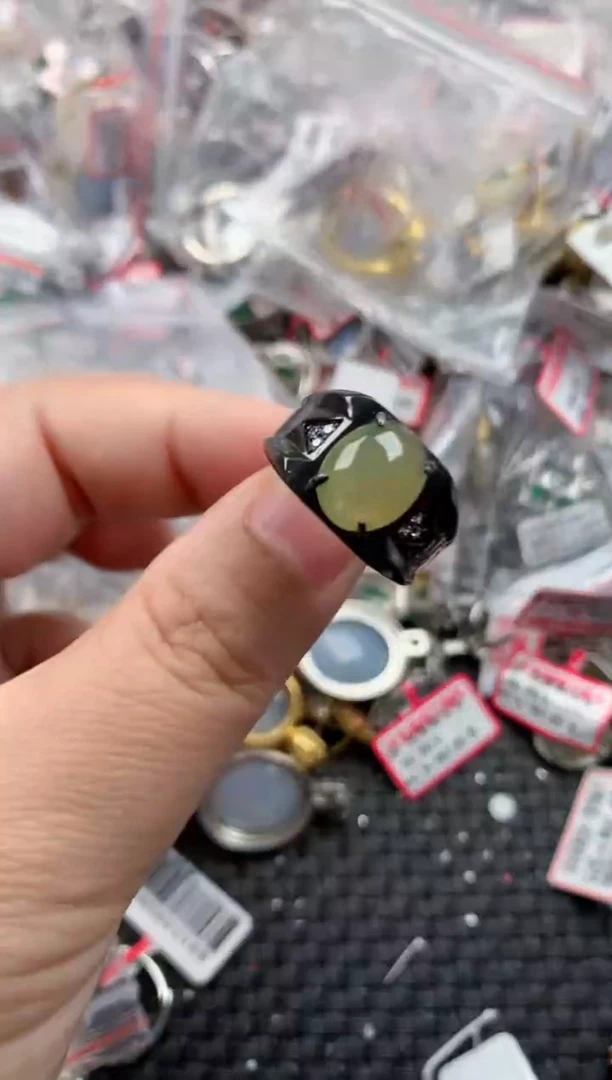 银S925镶嵌戒指翡翠999    4