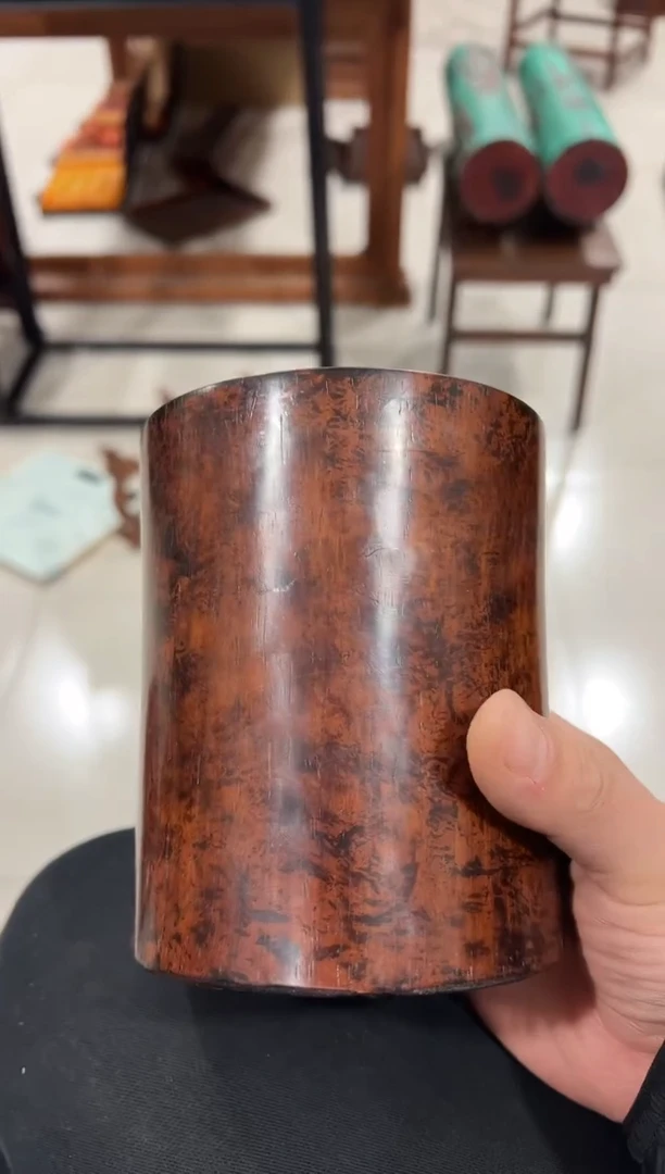 花梨木福利小笔筒