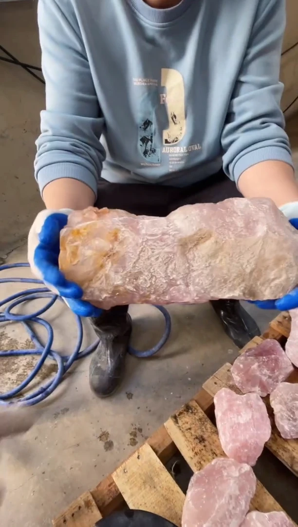 【闪购商品】水晶原石未镶嵌天然粉水晶原石摆件拍5单99发1