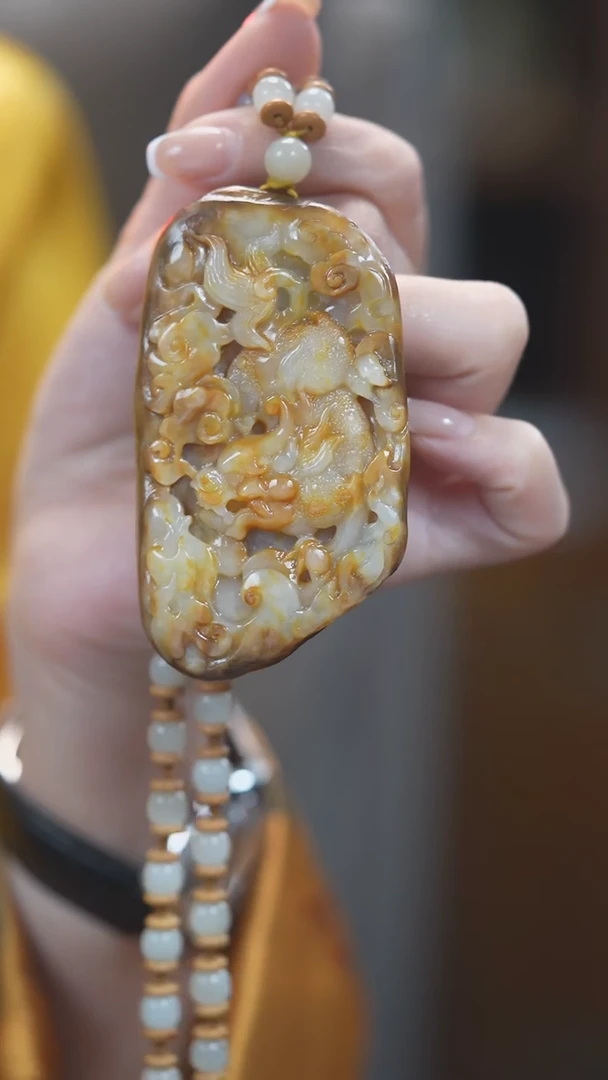 颈饰未镶嵌和田玉貔貅